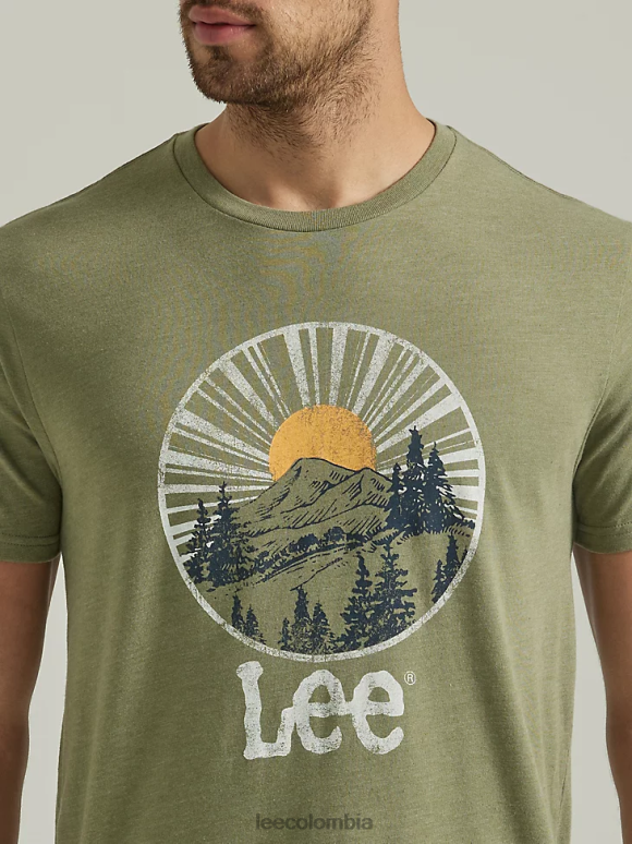 Lee hombres camiseta con gráfico de colina brillante verde liquen profundo ropa Z6H6F842 - Image 3