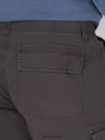 Lee hombres pantalón corto carolina cargo de movimiento extremo gris mortero ropa Z6H6F987 - Image 6