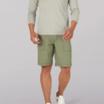 Lee hombres pantalón corto utilitario con bolsillo profundo y movimiento extremo verde liquen profundo ropa Z6H6F1027
