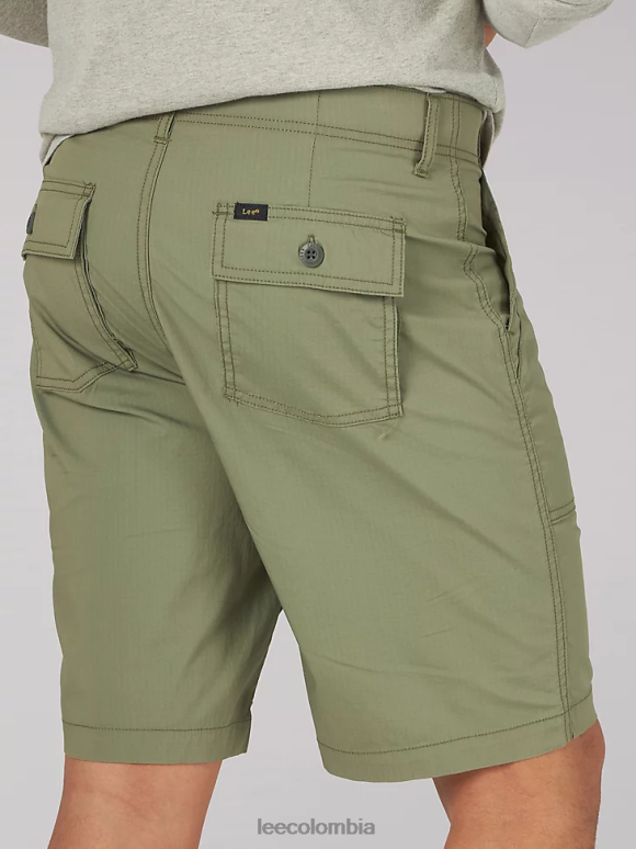 Lee hombres pantalón corto utilitario con bolsillo profundo y movimiento extremo verde liquen profundo ropa Z6H6F1027 - Image 4