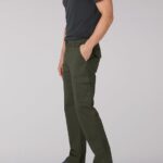 Lee hombres pantalones cargo de sarga de movimiento extremo oliva frontera ropa Z6H6F809