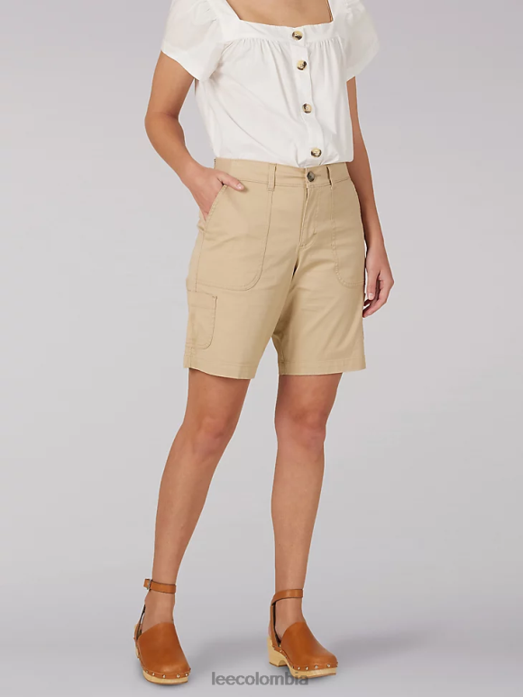 Lee mujer bermudas cargo relajadas ultra lux con flex-to-go (petite) safari de nueva york ropa Z6H6F261 - Image 1