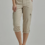 Lee mujer capri cargo relajado ultra lux con flex-to-go (pequeño) beige pionero ropa Z6H6F458