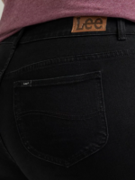 Lee mujer capri legendario de corte regular (plus) negro ropa Z6H6F451 - Image 4