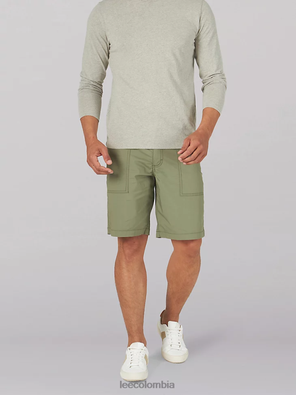 Lee hombres pantalón corto utilitario con bolsillo profundo y movimiento extremo verde liquen profundo ropa Z6H6F1027