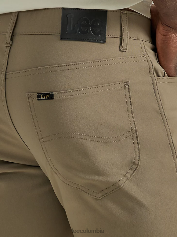 Lee hombres pantalón recto de rendimiento de movimiento extremo bronceado de coventry ropa Z6H6F807