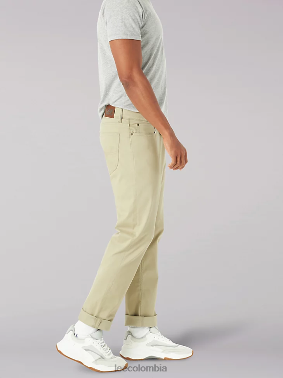 Lee hombres Vaqueros de sarga de ajuste recto súper suaves de movimiento extremo Guijarro ropa Z6H6F643