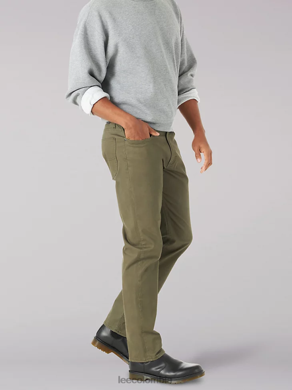 Lee hombres Vaqueros de sarga de ajuste recto súper suaves de movimiento extremo bosque ropa Z6H6F640