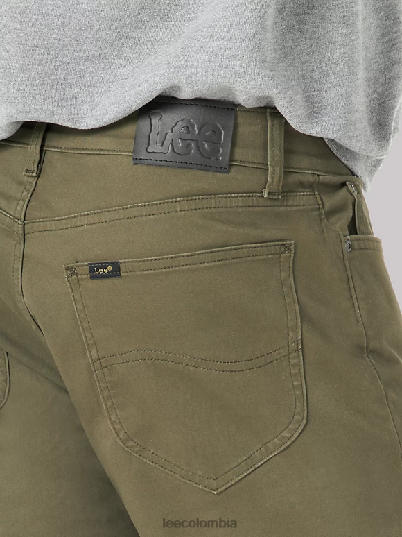 Lee hombres Vaqueros de sarga de ajuste recto súper suaves de movimiento extremo bosque ropa Z6H6F640