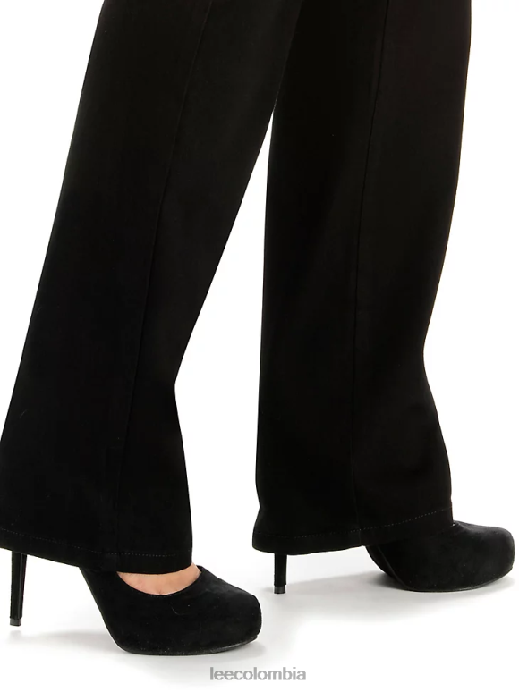 Lee mujer Vaqueros de pernera recta y corte relajado que adelgazan al instante y ajuste clásico (más) negro ropa Z6H6F97